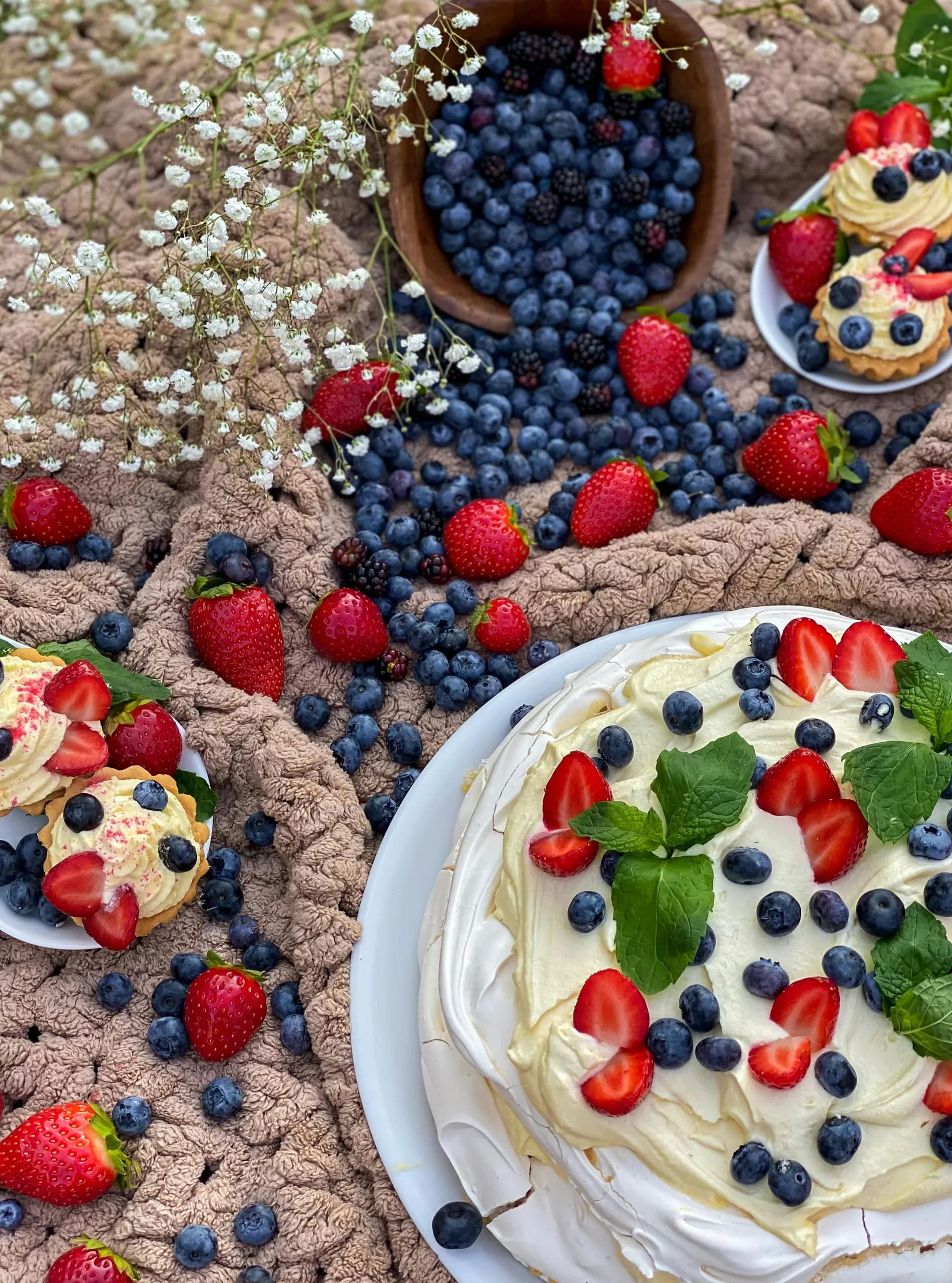 Cake with Berries